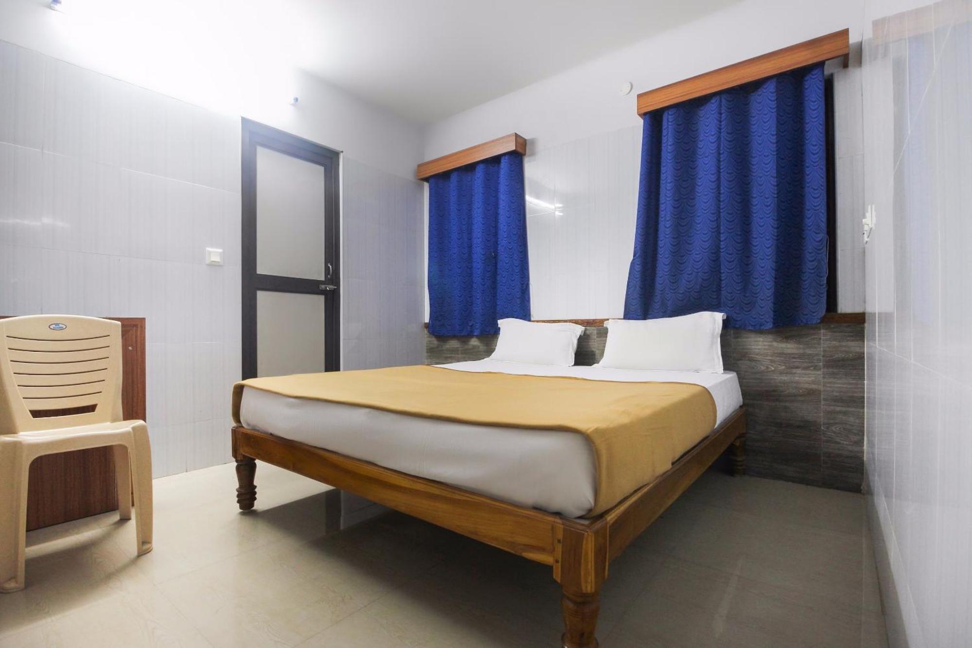 Hotel O Jks Deluxe Lodge Udaiyarpalaiyam Exterior photo