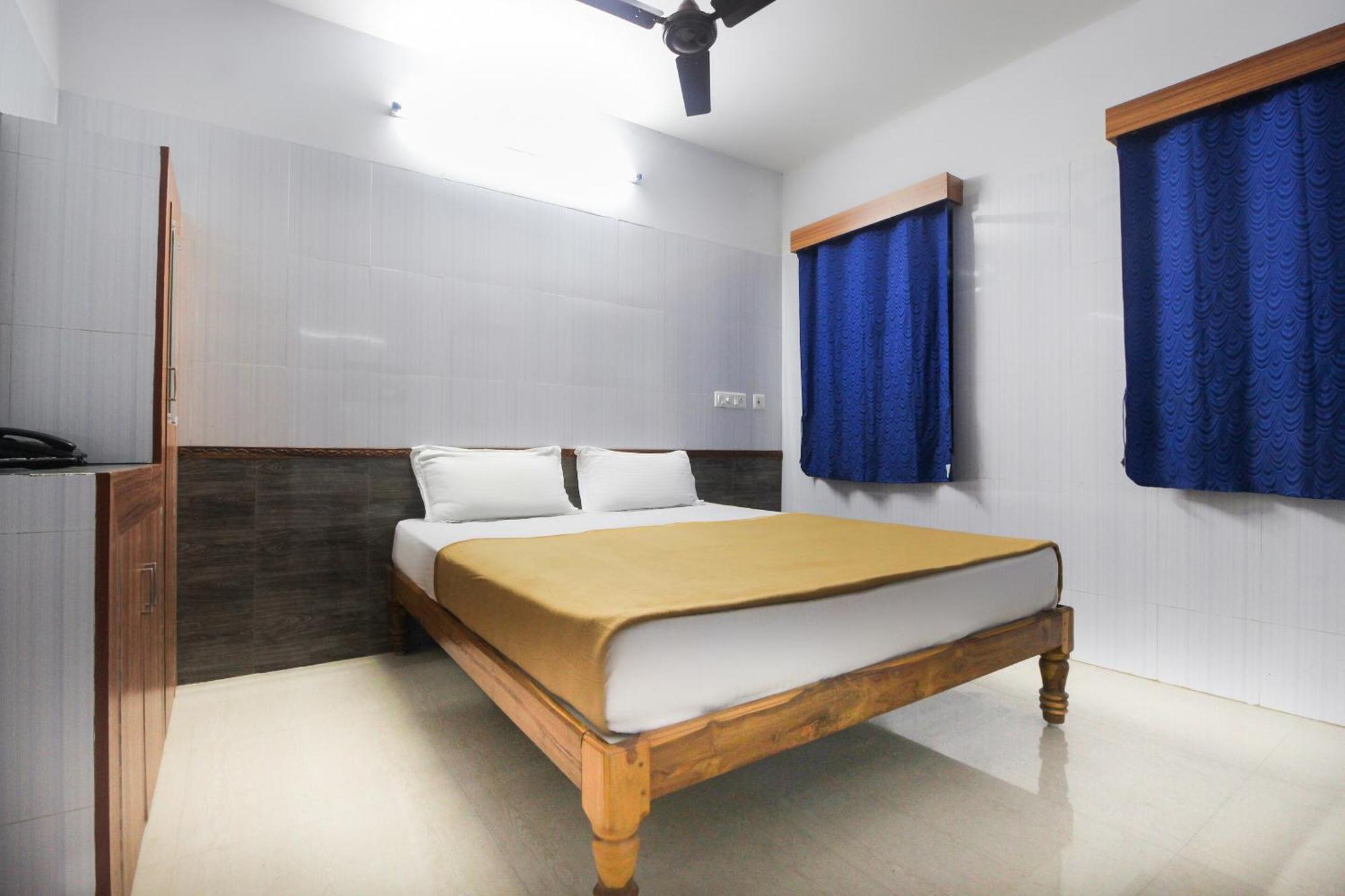 Hotel O Jks Deluxe Lodge Udaiyarpalaiyam Exterior photo
